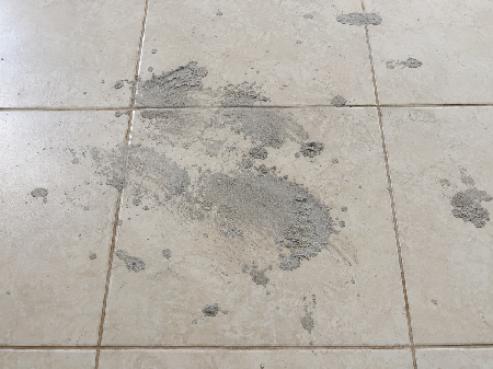 Cách làm sạch nền gạch bị bám hồ xi măng hiệu quả
